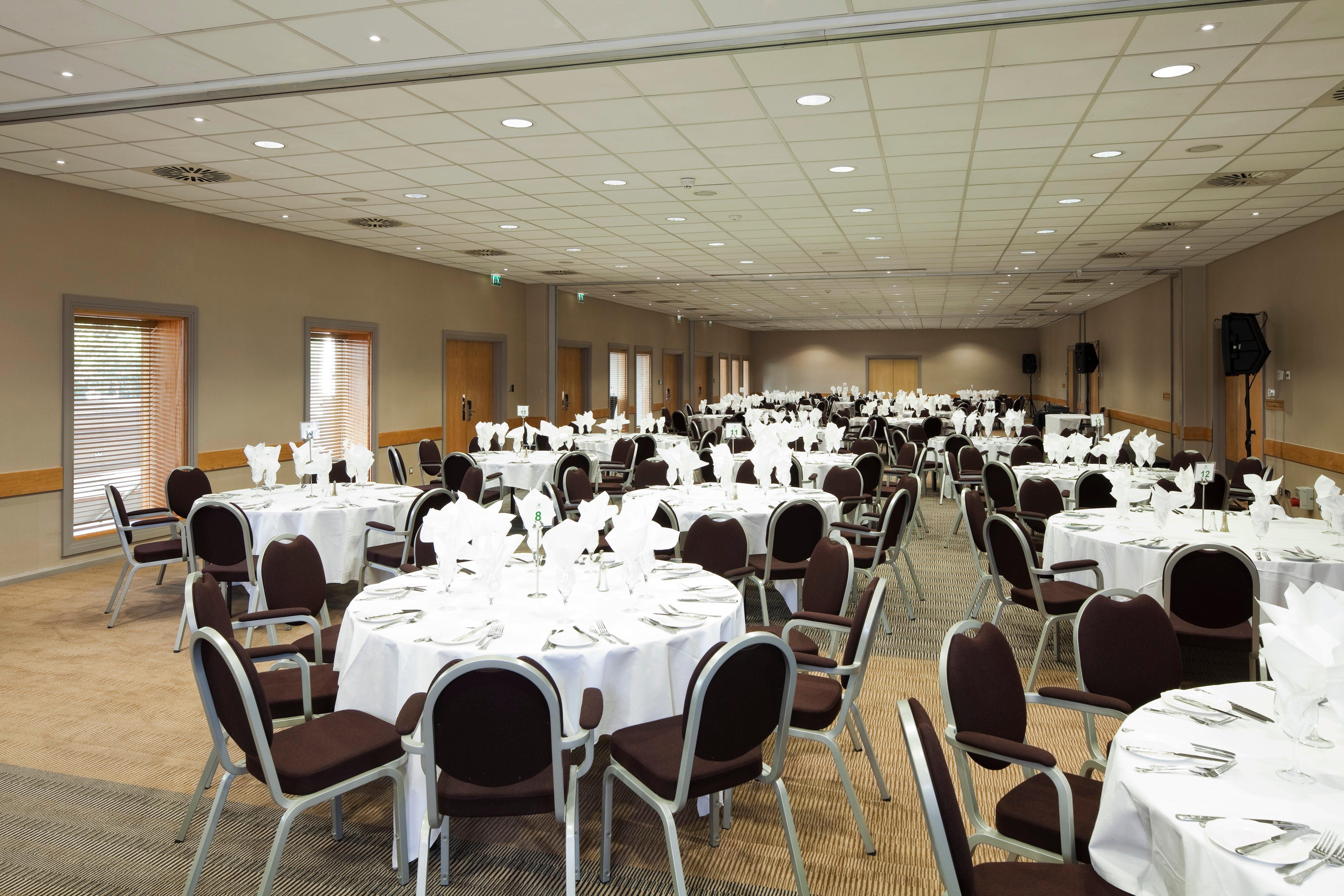 Holiday Inn Maidenhead Windsor, An Ihg Hotel Екстериор снимка