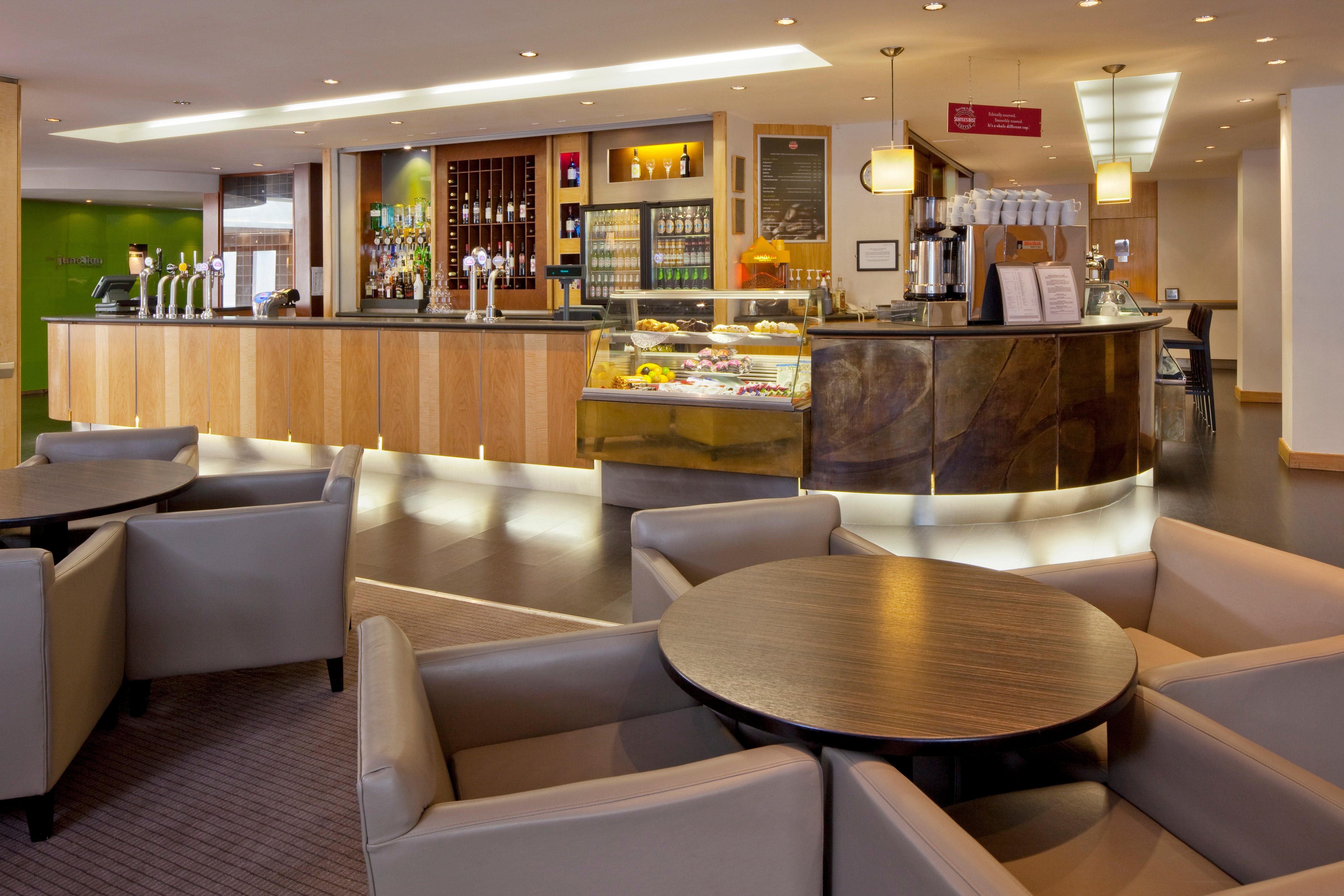 Holiday Inn Maidenhead Windsor, An Ihg Hotel Екстериор снимка